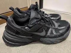 ナイキ V2K ランシューズ Nike V2K HJ4497-001 Black