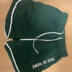 END OF MORE ショートパンツ グリーン