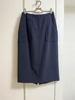 ネイビー タイトスカート ひざ丈 スリット付き
