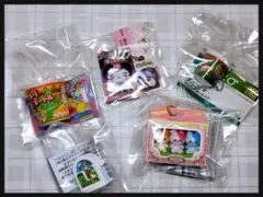 ガチャ♥♥5個セットまとめ売り！トイスピ、駄菓子、サンリオなど✩.*˚