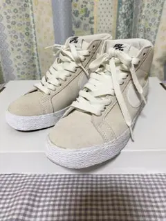 NIKE SB Blazer Mid ホワイト グレー スエード - メルカリ