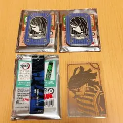 ジャンプショップ 鬼滅の刃 伊黒小芭内 箔カード 缶バッジ キーホルダー