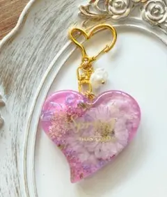八重桜のキーホルダー♡ レジン チャーム ハンドメイド ドライフラワー ピンク