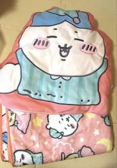 ちいかわ ハチワレ 膝掛け入りクッション ねむい