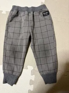 チェック柄パンツ