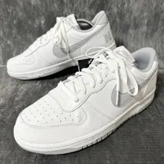 タグ付新古品　NIKE BIG NIKE LOW スニーカー　28cm ホワイト