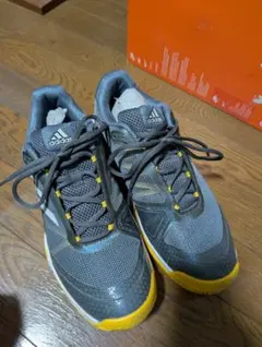 adidas　テニスシューズのサムネイル