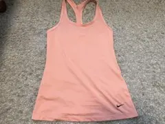 Nike DRI-FIT ピンクタンクトップ