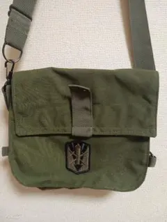 Item thumbnail for item ddb3b522-31d6-4e90-8c6f-fc22b8112aa3