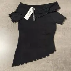 HEBELD ニットトップス 半袖 ベージュ フリル 花モチーフ アシンメトリー