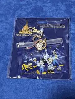 【即購入可能】ディズニー WDW チャーム付きランヤードポーチ