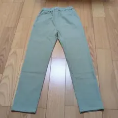 新品☆コムサイズム　オリーブ　のびのびパンツ140㎝