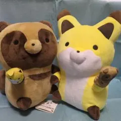 タヌキとキツネ もちっとぬいぐるみ しっぽ抱きかかえタヌキ＆キツネ