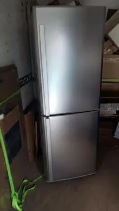 326 大型冷蔵庫　右開き　400L弱　自動製氷機　極美品　鏡面モデル　大人気 326 大型冷蔵庫 右開き 400L弱 自動製氷機 極美品 鏡面モデル 大人気