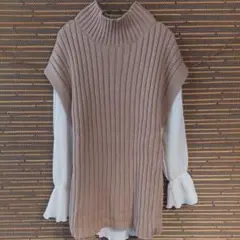 バックスタイルの可愛いロングベスト⭐F⭐濃いベージュ⭐タートルネック