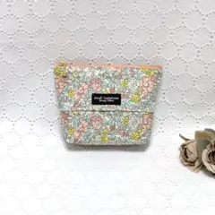 小さめファスナーポーチ　ポケットティッシュポーチ付き　リバティラセンビーコットン