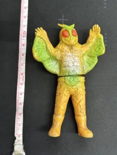 イ*僧様 旧バンダイ ドクガンダー 成虫 珍色 ソフビ 当時品 怪人 仮面ライダ 旧バンダイ ドクガンダー 成虫 珍色 ソフビ 当時品 怪人 仮面ライダー