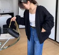 ⭐薄手カーディガン⭐黒☆ポコポコ⭐Vネック⭐Mサイズ