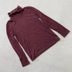 ユニクロ タートルネック セーター 長袖 ダークパープル Sサイズ　シンプル