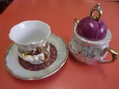 ティーカップ・ソーサーとシュガーポットセット