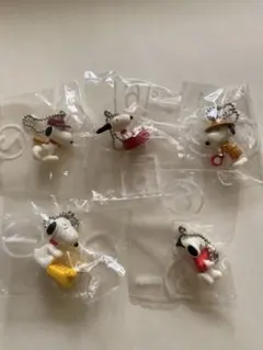 d*3様 【新品未開封】スヌーピー チャーム キーホルダー ５個セット