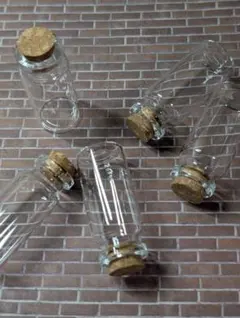 ☆ミニガラスボトル5本セット(^-^)コルクフタ付き☆