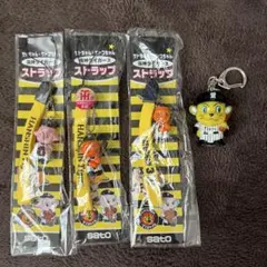 サトちゃんサトコちゃん阪神タイガースストラップトラッキーセット ＮＯ3 阪神タイガース ストラップ サトちゃん サトコちゃん 3点セット - メルカリ