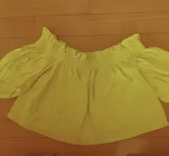 期間限定価格！【ZARA】可愛いオフショルトップス