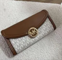 マイケルコース 長財布