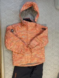 子ども用スキーウェアセット（ジャケット・パンツ）