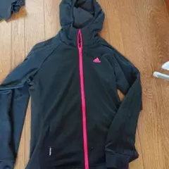 adidas ブラック ピンク フルジップフーディ