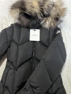 MONCLE モンクレール　ファー付きダウンジャケット