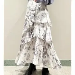 snidel 花柄ティアードプリーツフレアスカート