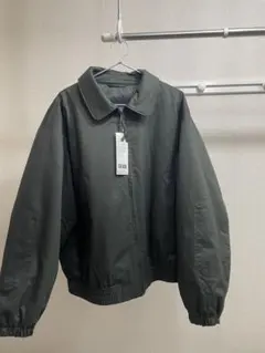 ユニクロ　パフテックショートブルゾン オリーブ