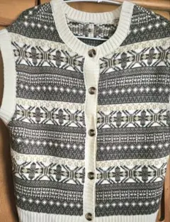 ノルディック柄 ベスト　21日に削除します