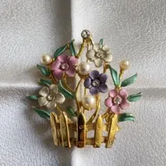 【20】花籠ブローチ　ペールカラー　ヴィンテージ　シンプル