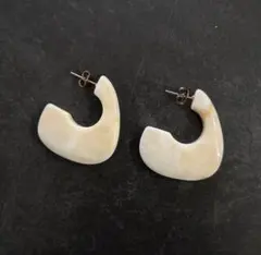 Monica Castiglioni / ピアス - メルカリ