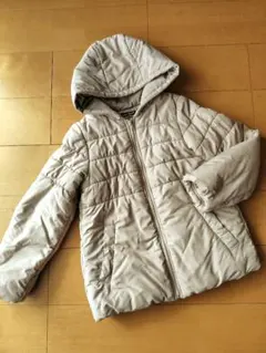 BeBe　アウター　140　フード付き　/ ジャンパー　中綿入りダウン　女の子