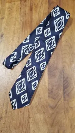 Item thumbnail for item 6e717ee2-1f64-4ecf-8ee3-0c1856543ade