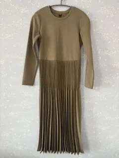 美品⭕️ユニクロ⭕️コンビネーションワンピース　ベージュ