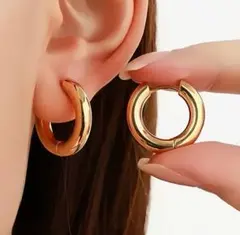 サージカルステンレス ☆超人気☆シンプル太めフープピアス シルバーゴールド