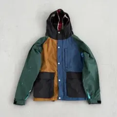 Item thumbnail for item 42feba57-45e0-49e0-bcfe-8470322085f9