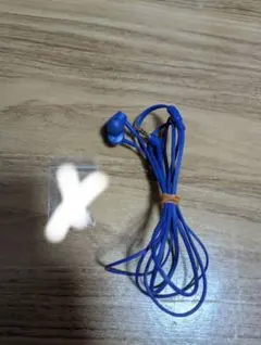青色 有線イヤホン