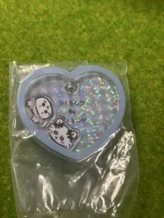 ちいかわ　シャカシャカキーホルダー　古本屋　カニちゃん　モモンガ