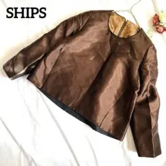 SHIPS 光沢ブラウンノーカラートップス　クルーネック　バックファスナー