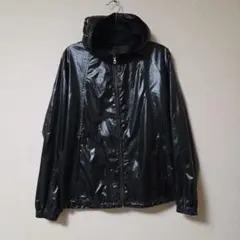 UNIQLO　ユニクロ　 PANTONE　ナイロン　パーカー　エナメル　黒　L