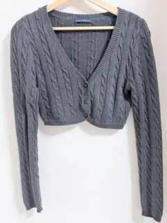 Brandy Melville ケーブルニット クロップドカーディガンのサムネイル