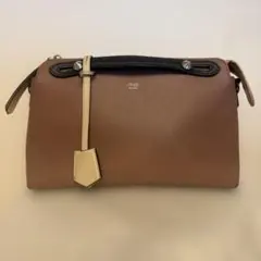 FENDI ショルダーバッグ レザー ピンクのサムネイル