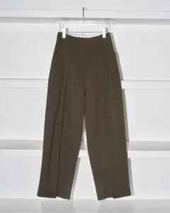 ほぼ新品‼︎DES PRÉSハイツイストカルゼ ワンタックパンツカーキ36 