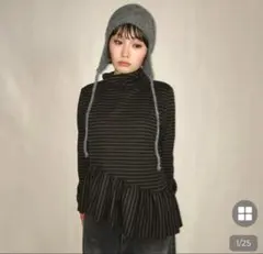 nugu haku フリルストライプタートルネックTシャツ green